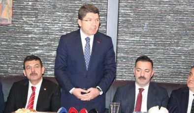 Bakan Tunç’tan demokrasi vurgusu