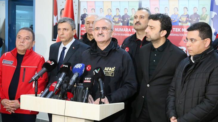 Kepez’e 3 aylık yağmur 12 saatte yağdı