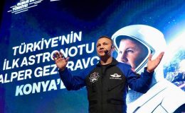 Alper Gezeravcı öğrencilerle bir araya geldi: Bundan sonra yolumuz açık
