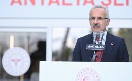 Bakan Uraloğlu duyurdu! Antalya – Alanya arası 45 dakika olacak