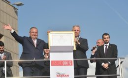 Keçiören Belediye Başkanı Özarslan mazbatasını aldı