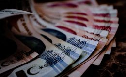 Mevduat sahipleri dikkat: Dövizden dönüş yapana yüksek faiz! Bankalar oranları güncelledi